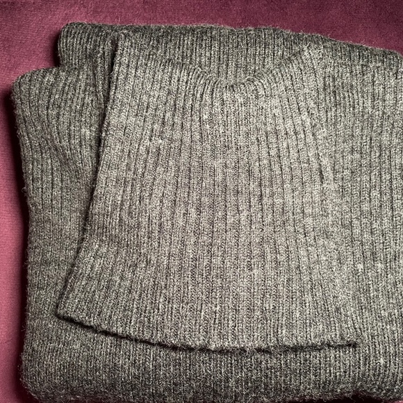 Lovers + Friends Helena Oversized Sweater - Picture 5 of 5